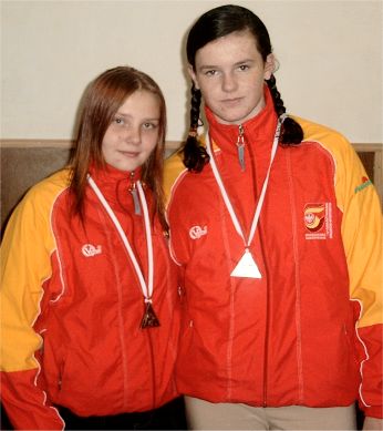 Aneta i Małgosia z wywalczonymi medalami