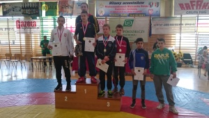 Międzynarodowe Mistrzostwa Polski Juniorów i Kadetów - Brzeźnica 2015 - Adrian Wagner na trzecim stopniu podium