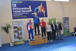 IX Międzynarodowy Turniej Zapaśniczy o Puchar Mazowsza Młodzików - Teresin 2014 - dekoracja drużynowa