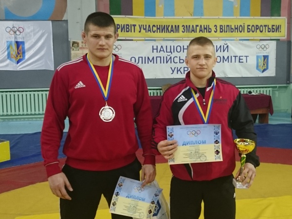 Międzynarodowy Turniej Juniorów w zapasach w stylu wolnym - Chmielnicki 2016 - Karol Turczyński i Kamil Rybicki.